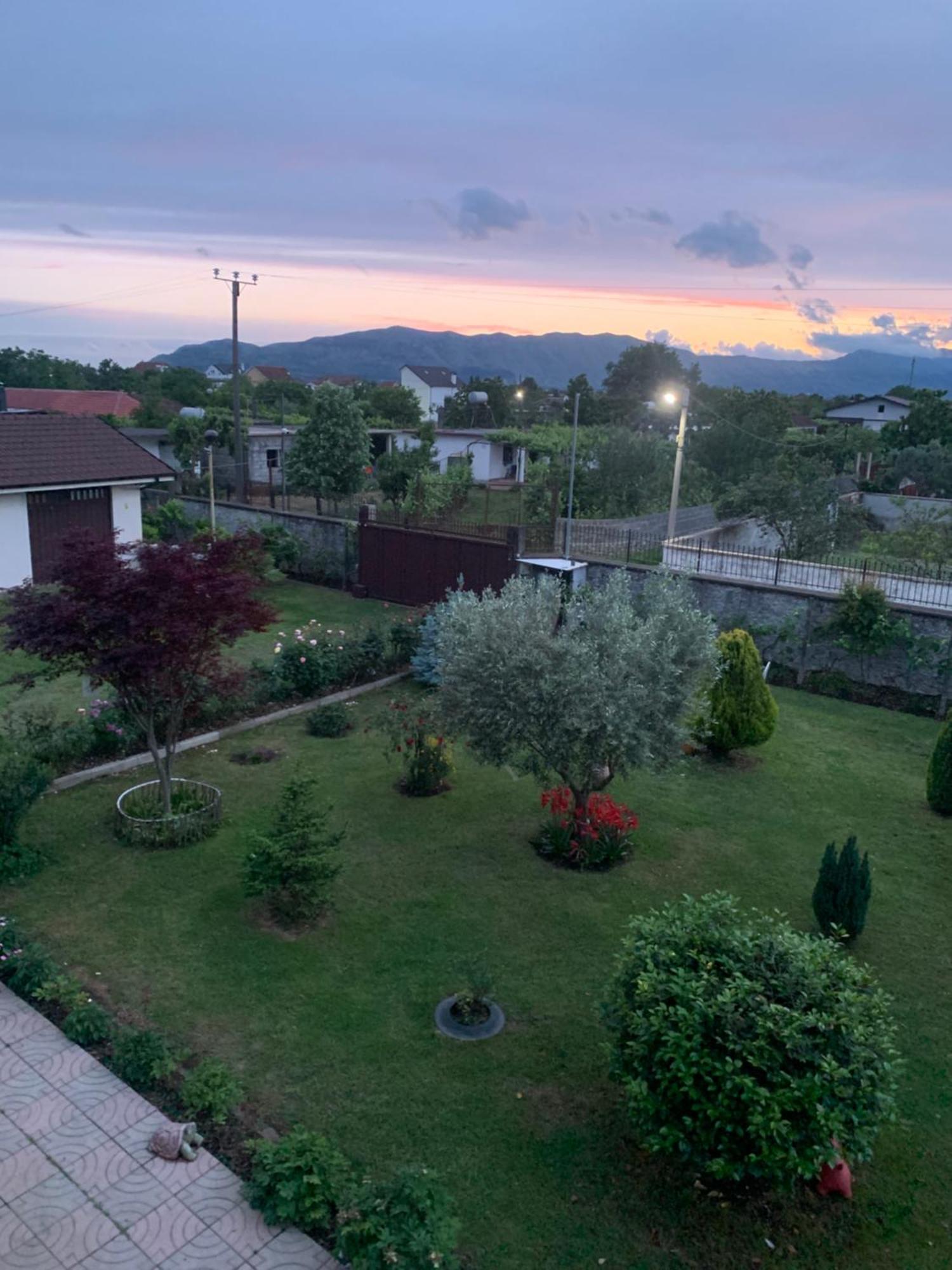 Hotel Villa Linda Shkodër Exteriör bild